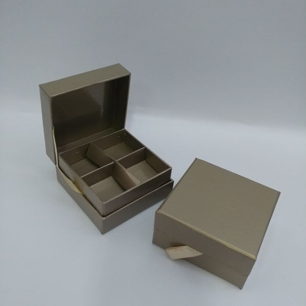 Glossy Gold Bookstyle Rigid Box with 4pc or 8 Partition Divider 