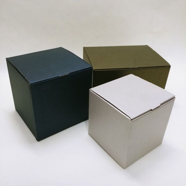 Silver Pearl Corrugated Box 