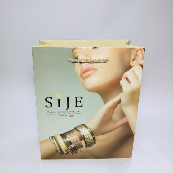 custom-paperbag-00130