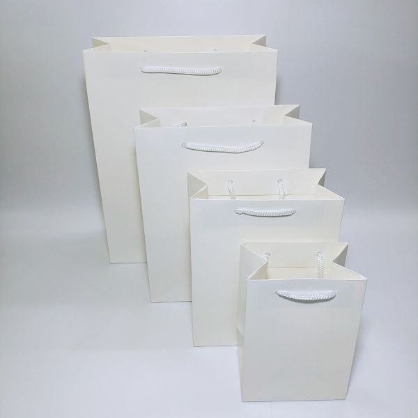 Matt white paper bag