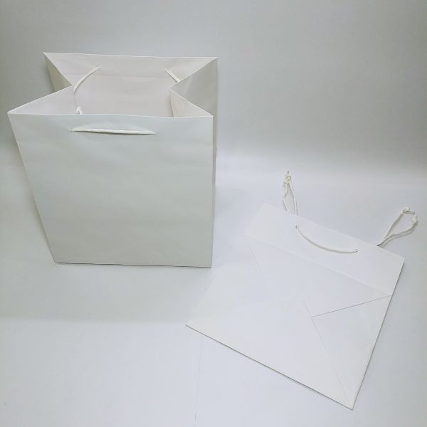 Big Base White Kraft Bag with Paper Twisted Handles and Baseboard