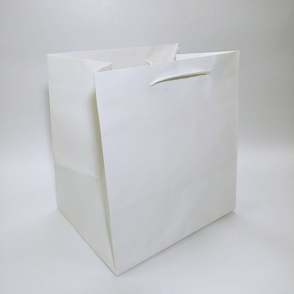 Big Base White Kraft Bag with Paper Twisted Handles and Baseboard