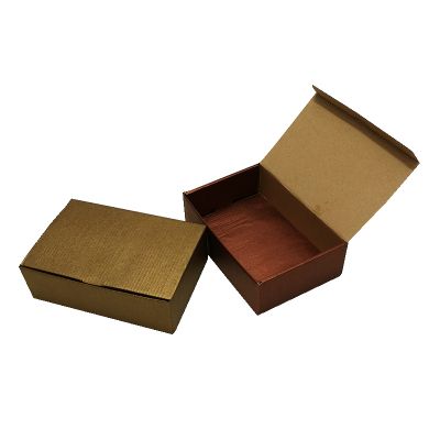   Gold or Red Pearl Corrugated Box